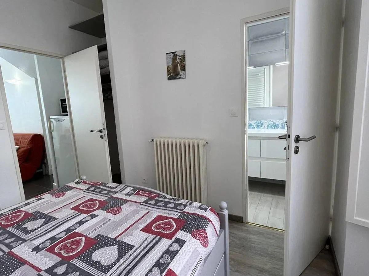 아파트 Appartement 6/8 Pers, Centre-Ville Avec Jardin, Proche Telecabines - Fr-1-234-311 코트레